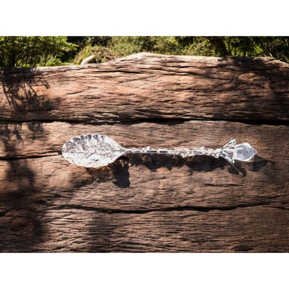 Carved Leaf Spoon with Crystal Accent, Apothecary Witchcraft Decor, 4.33" - Picture 4 of 7